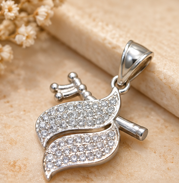 Elegant Pavé Leaf Pendant